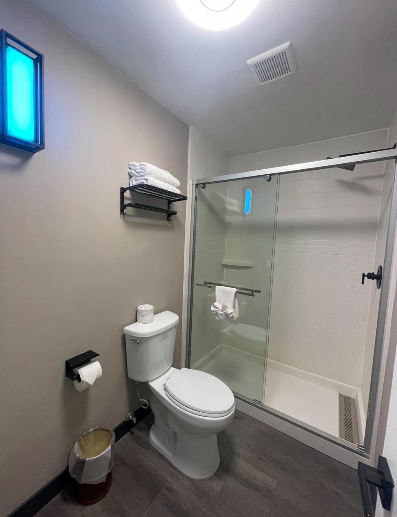 Luxor Inn & Suites, A Travelodge By Wyndham Elkins Exterior foto